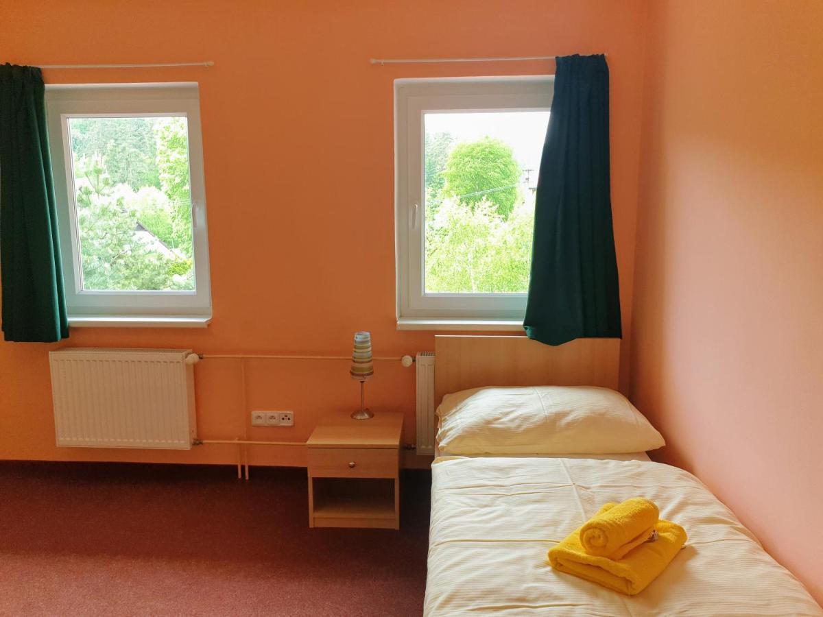 Penzion Lumis Nová Role Extérieur photo
