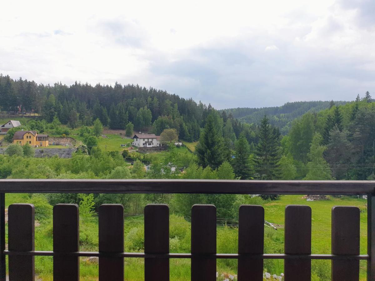 Penzion Lumis Nová Role Extérieur photo