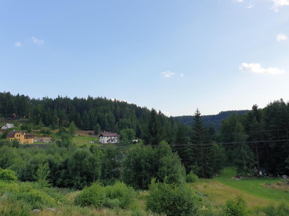 Penzion Lumis Nová Role Extérieur photo